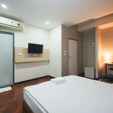 Z โกอินน์ สีลม - สถานีรถไฟฟ้าเซนต์หลุยส์ Go Inn Silom 曼谷 外观 照片